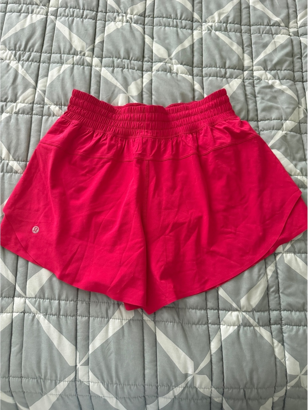 Lululemon Hotty Hot high-rise athletic shorts bright pink sz s